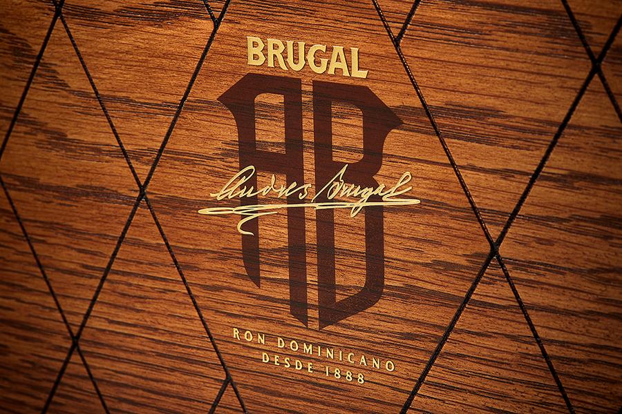 Andres Brugal Box Close Up